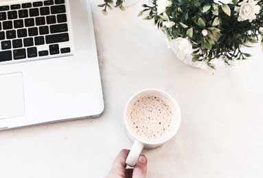 九游娱乐下载：把游戏世界带回指尖