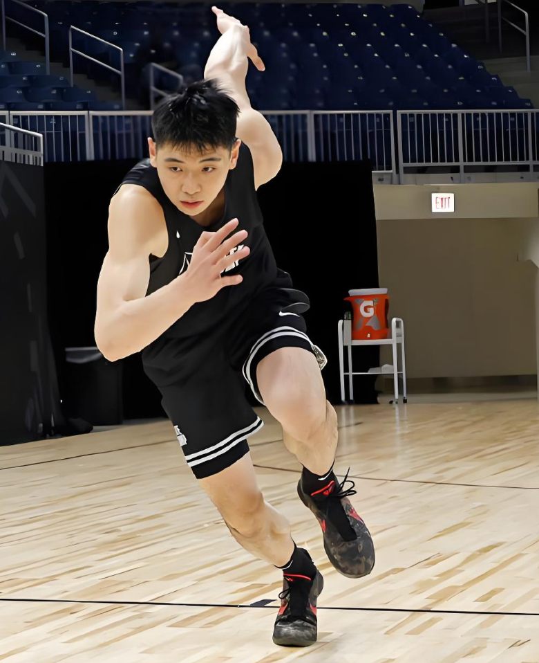 海洋之神590线路检测中心-崔永熙请了1个新老师！不断苦练，复出进入倒计时